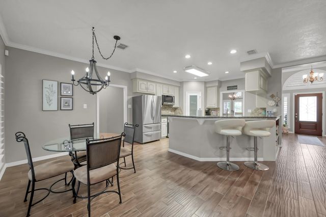 13422 Hidden Valley Drive, Montgomery, TX 77356