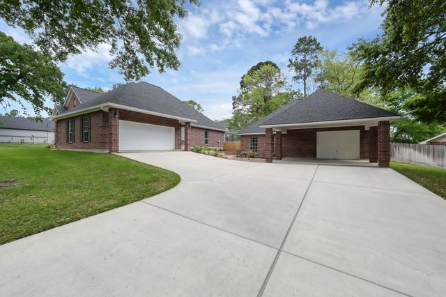 13422 Hidden Valley Drive, Montgomery, TX 77356