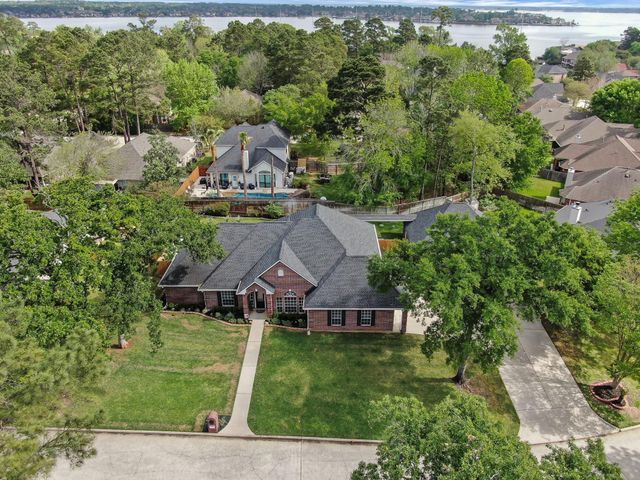 13422 Hidden Valley Drive, Montgomery, TX 77356