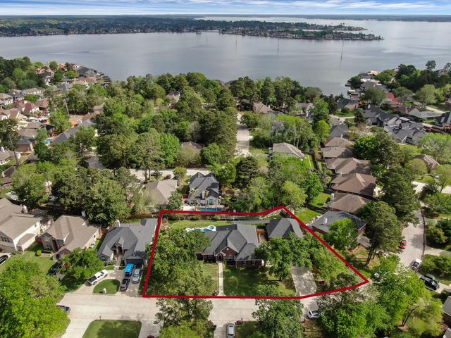 13422 Hidden Valley Drive, Montgomery, TX 77356
