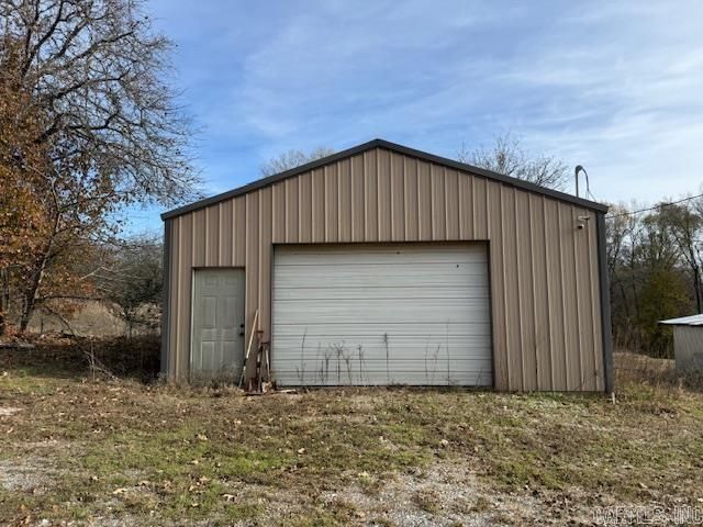 2389 Newport Rd, Batesville, AR 72501