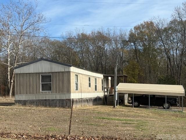 2389 Newport Rd, Batesville, AR 72501