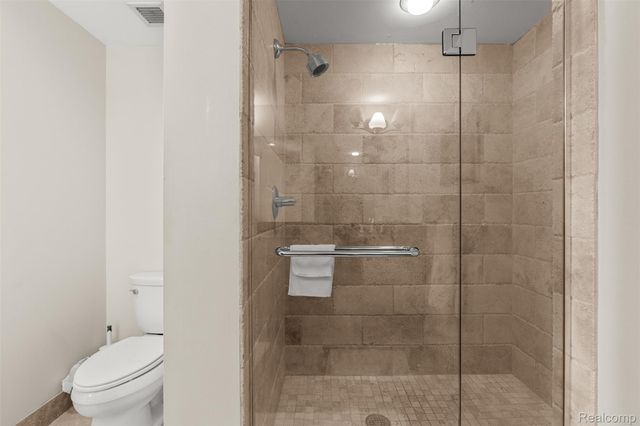 525 W Lafayette Boulevard 11B, Detroit, MI 48226