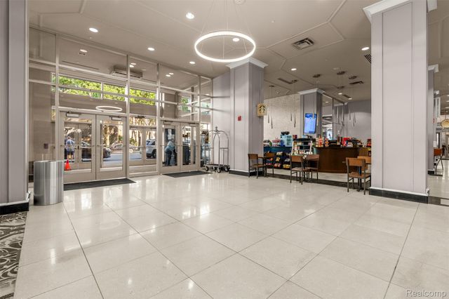 525 W Lafayette Boulevard 11B, Detroit, MI 48226