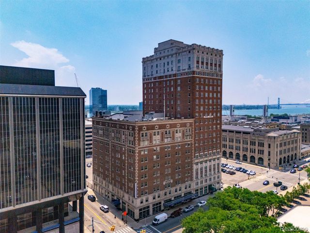 525 W Lafayette Boulevard 11B, Detroit, MI 48226