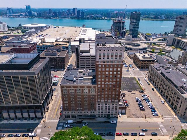 525 W Lafayette Boulevard 11B, Detroit, MI 48226