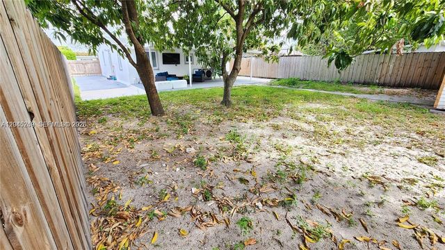 734 W 32nd St 734, Hialeah, FL 33012