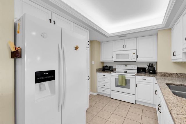 285 107TH AVENUE 701, Treasure Island, FL 33706