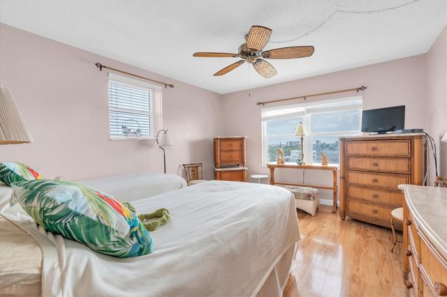 285 107TH AVENUE 701, Treasure Island, FL 33706