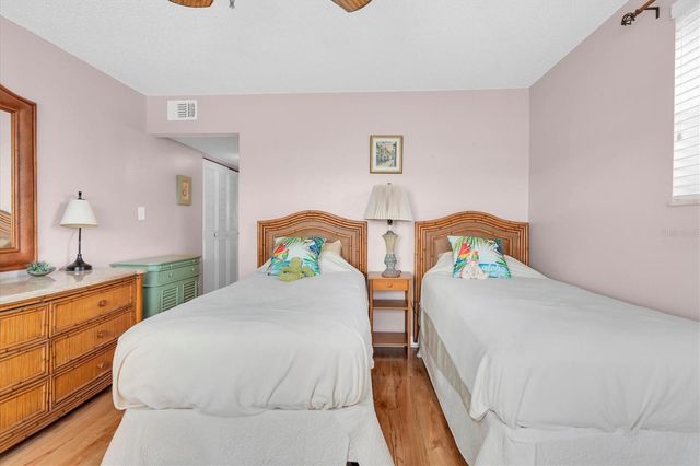 285 107TH AVENUE 701, Treasure Island, FL 33706