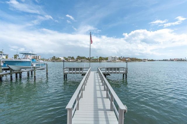 285 107TH AVENUE 701, Treasure Island, FL 33706