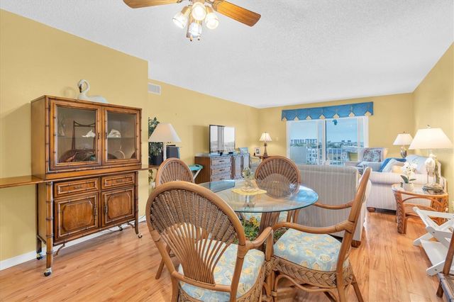 285 107TH AVENUE 701, Treasure Island, FL 33706