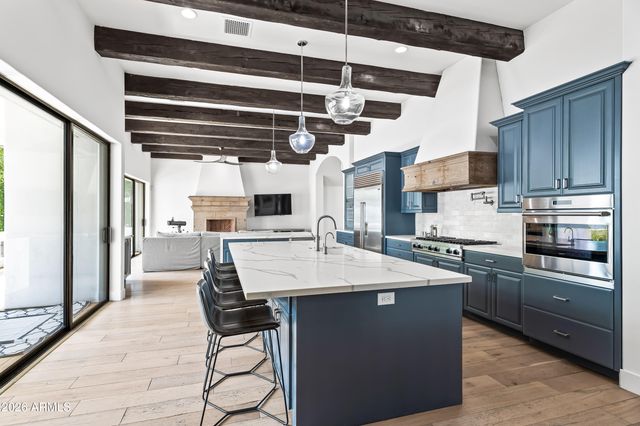 4725 N LAUNFAL Avenue, Phoenix, AZ 85018