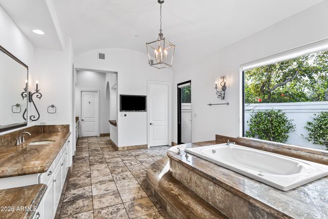 4725 N LAUNFAL Avenue, Phoenix, AZ 85018