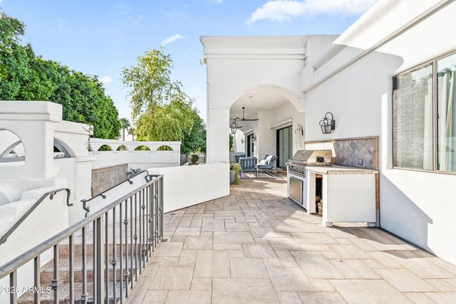 4725 N LAUNFAL Avenue, Phoenix, AZ 85018