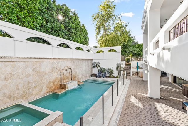 4725 N LAUNFAL Avenue, Phoenix, AZ 85018