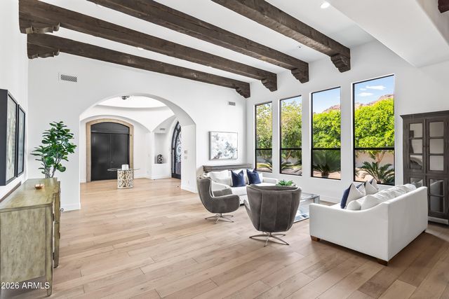 4725 N LAUNFAL Avenue, Phoenix, AZ 85018