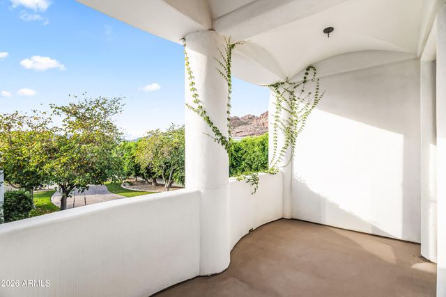 4725 N LAUNFAL Avenue, Phoenix, AZ 85018