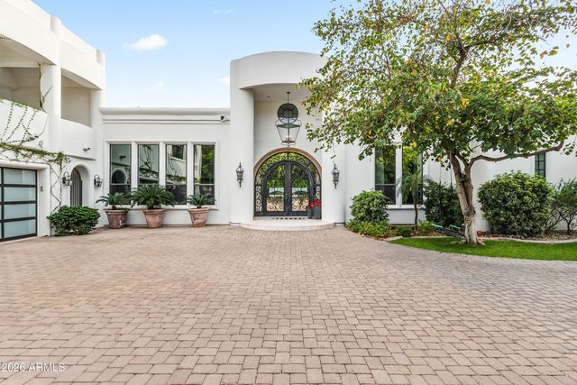 4725 N LAUNFAL Avenue, Phoenix, AZ 85018