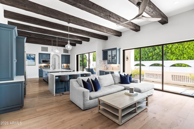 4725 N LAUNFAL Avenue, Phoenix, AZ 85018