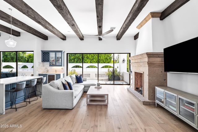 4725 N LAUNFAL Avenue, Phoenix, AZ 85018