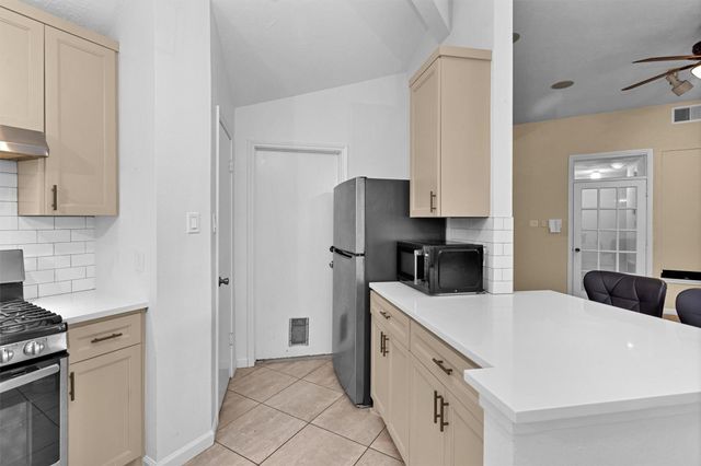 21507 Meadowhill Drive, Spring, TX 77388