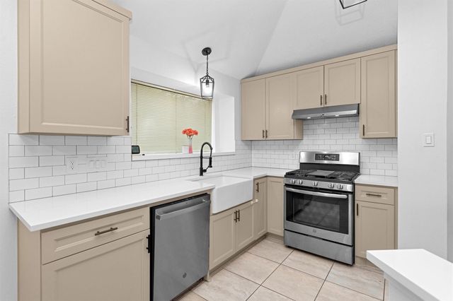 21507 Meadowhill Drive, Spring, TX 77388