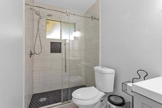 21507 Meadowhill Drive, Spring, TX 77388