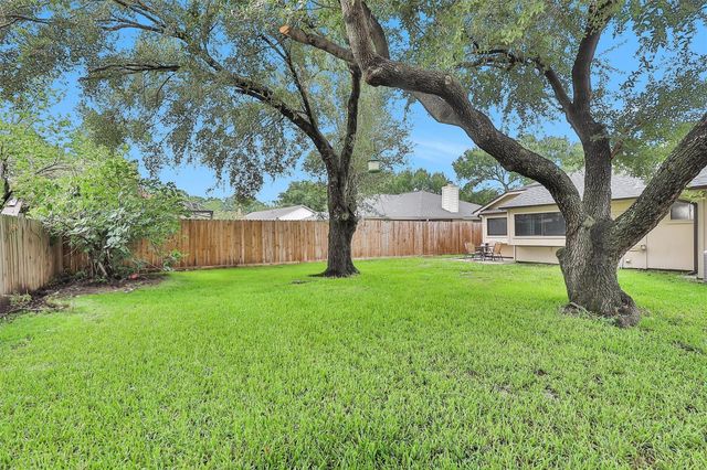 21507 Meadowhill Drive, Spring, TX 77388
