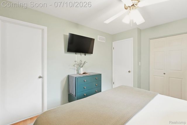 1061 Western Drive, Ann Arbor, MI 48103