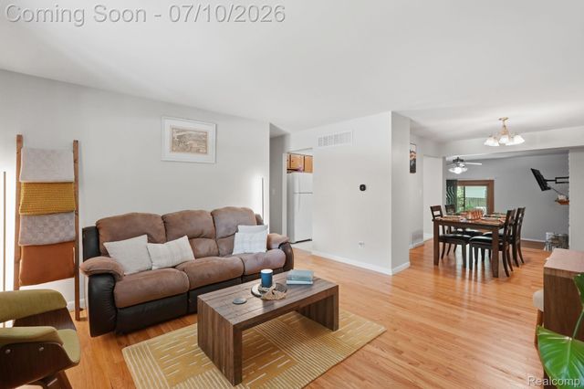 1061 Western Drive, Ann Arbor, MI 48103