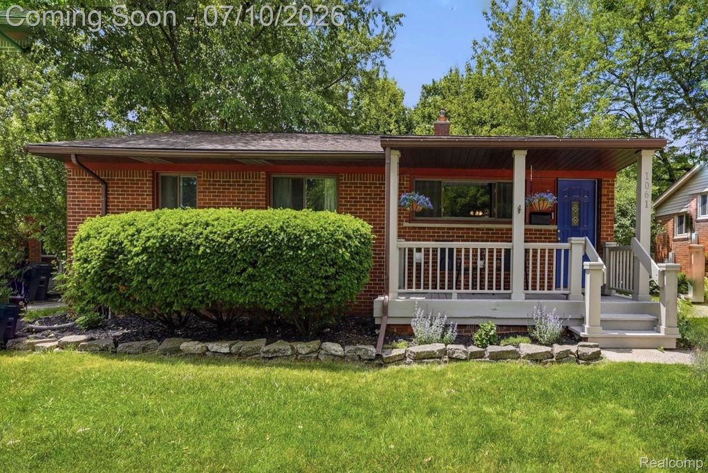 1061 Western Drive, Ann Arbor, MI 48103