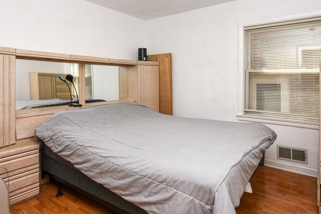 5036 S Leclaire Avenue, Chicago, IL 60638
