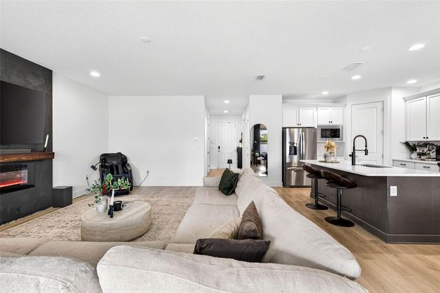 610 W CHELSEA STREET, Tampa, FL 33603