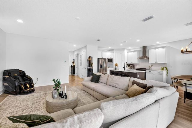 610 W CHELSEA STREET, Tampa, FL 33603