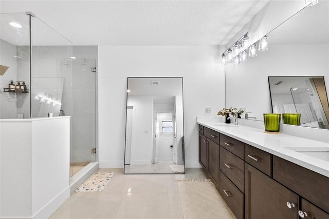 610 W CHELSEA STREET, Tampa, FL 33603