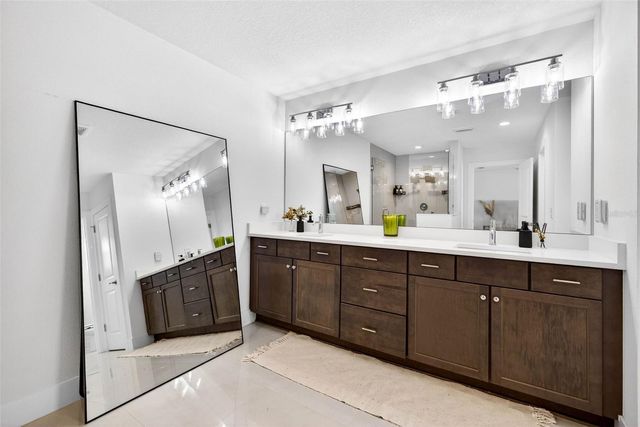 610 W CHELSEA STREET, Tampa, FL 33603