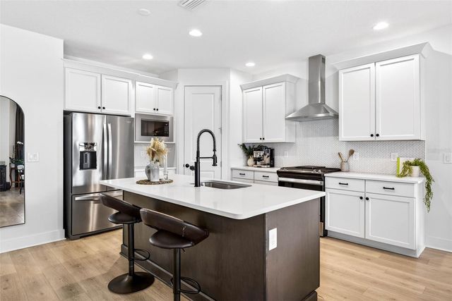 610 W CHELSEA STREET, Tampa, FL 33603