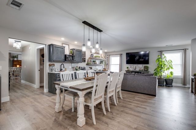 1043 Murphy Hollow Road, Vanleer, TN 37181