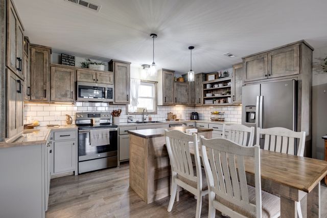 1043 Murphy Hollow Road, Vanleer, TN 37181