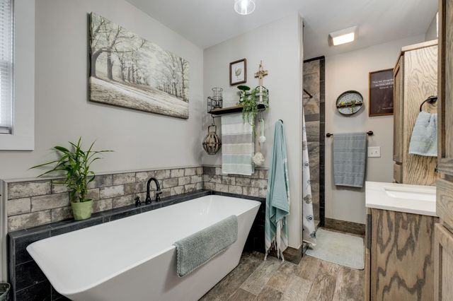 1043 Murphy Hollow Road, Vanleer, TN 37181