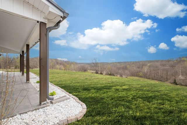1043 Murphy Hollow Road, Vanleer, TN 37181