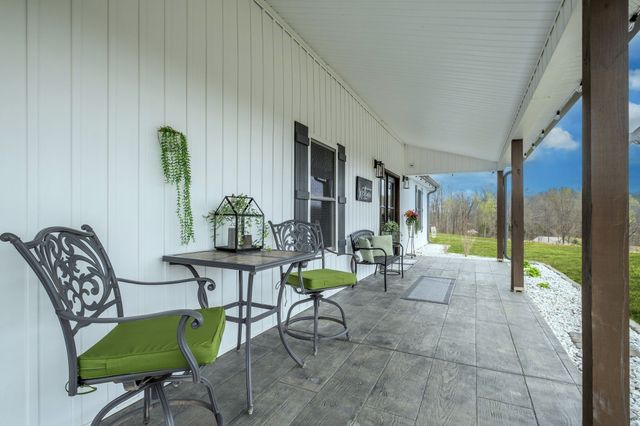 1043 Murphy Hollow Road, Vanleer, TN 37181