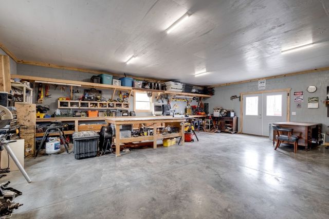 1043 Murphy Hollow Road, Vanleer, TN 37181
