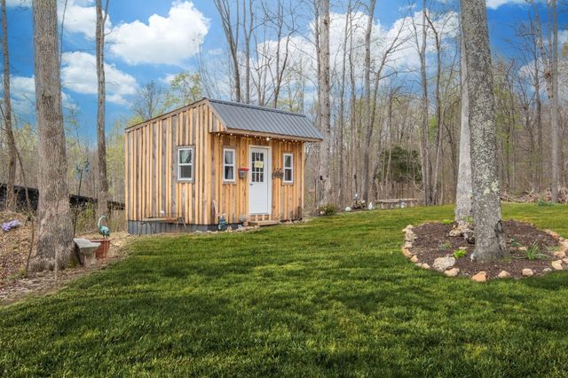1043 Murphy Hollow Road, Vanleer, TN 37181