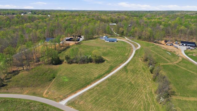 1043 Murphy Hollow Road, Vanleer, TN 37181
