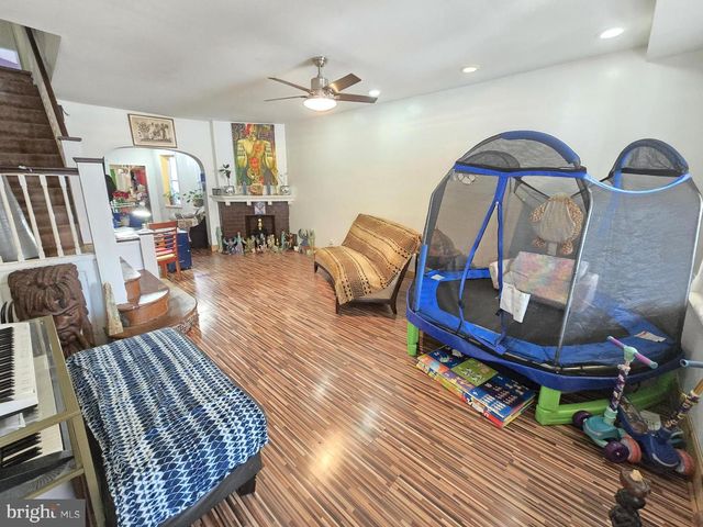 719 COBBS CREEK PARKWAY, Philadelphia, PA 19143