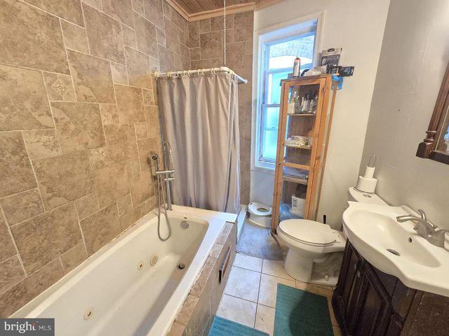 719 COBBS CREEK PARKWAY, Philadelphia, PA 19143