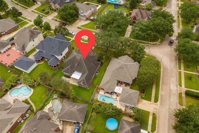 2407 Hanston Court, Pearland, TX 77584