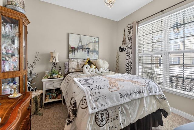 5688 Stearns Road, Dublin, OH 43016